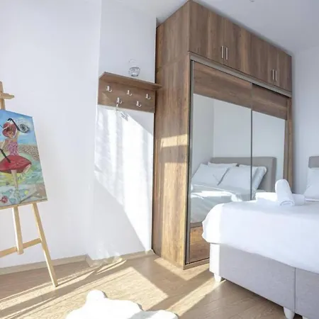 Bright And Cozy Flat With View In Besiktas * Estambul